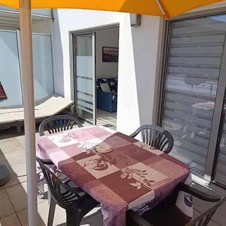 En Bord De Apartamento